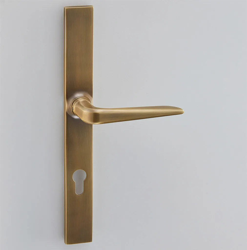 Celeste Multipoint Door Handle on Classic Backplate - 2231E