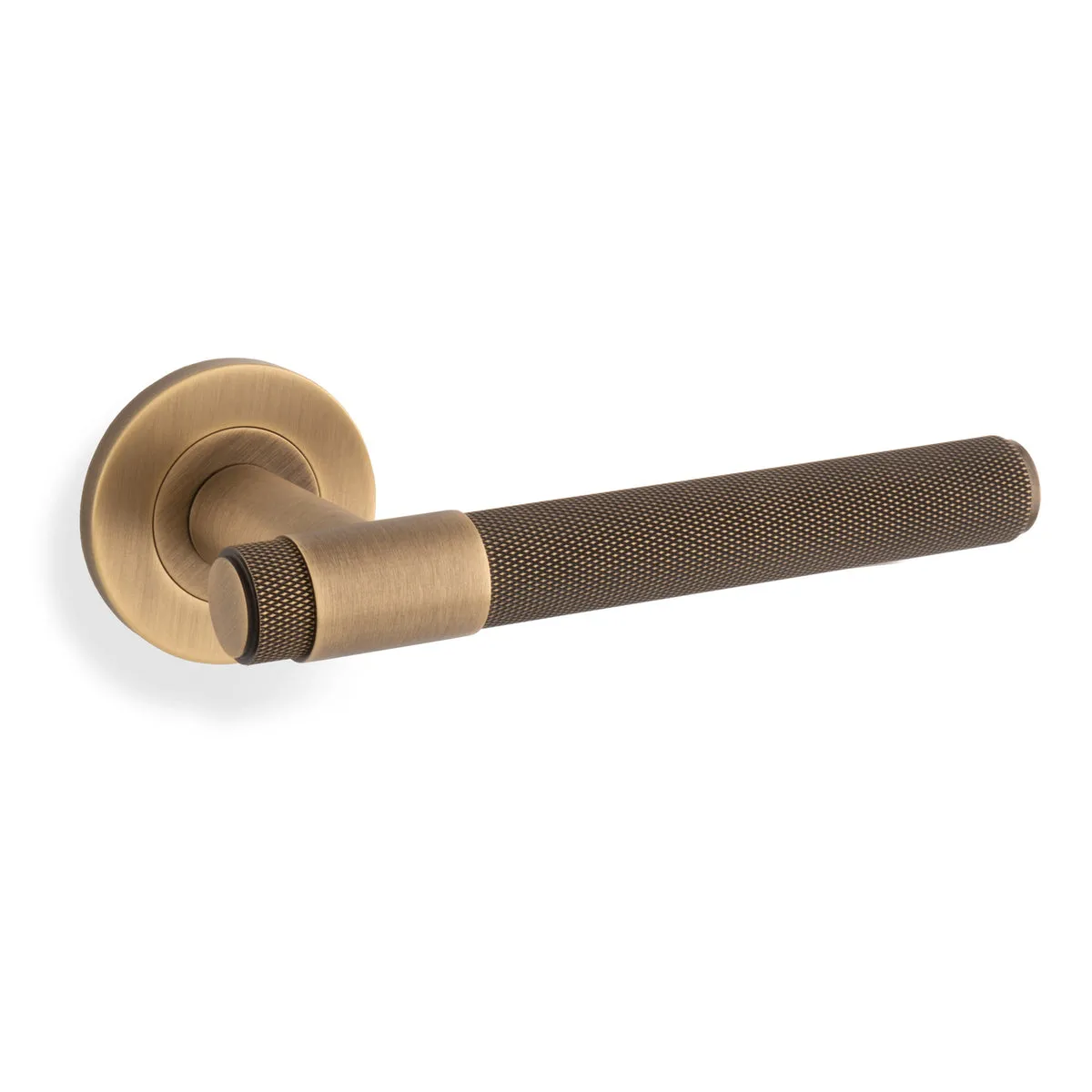 Alexander & Wilks Knurled Kingstone Lever On Round Rose