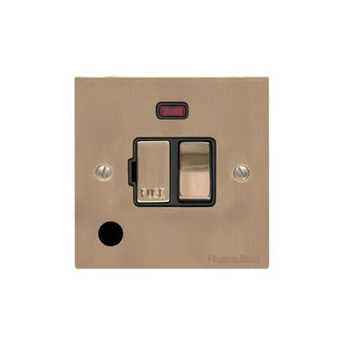 Elite Flat Plate Range-Antique Brass-Switched Spur with Neon + Cord (13 Amp)