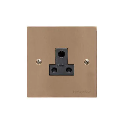 Elite Flat Plate Range-Antique Brass-5 Amp 3 Round Pin Socket