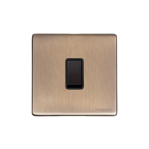 Vintage Range-Antique Brass-1 Gang Rocker Switch (10 Amp)